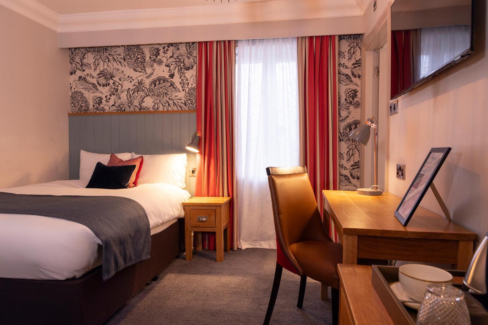 Hotel Greswolde Arms By Chef & Brewer Collection à Solihull Extérieur photo