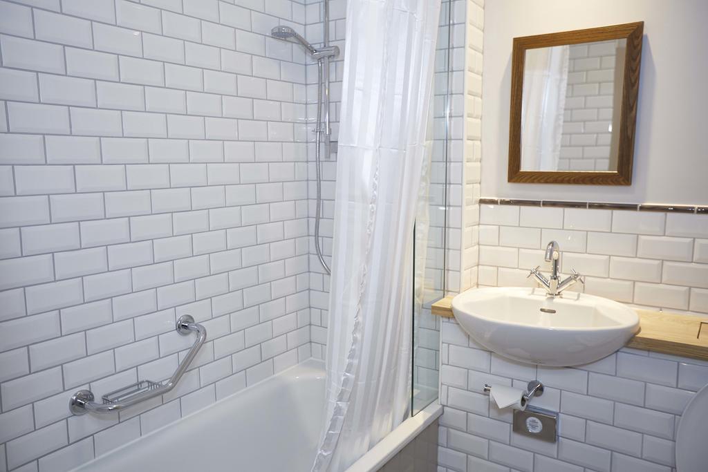 Hotel Greswolde Arms By Chef & Brewer Collection à Solihull Extérieur photo